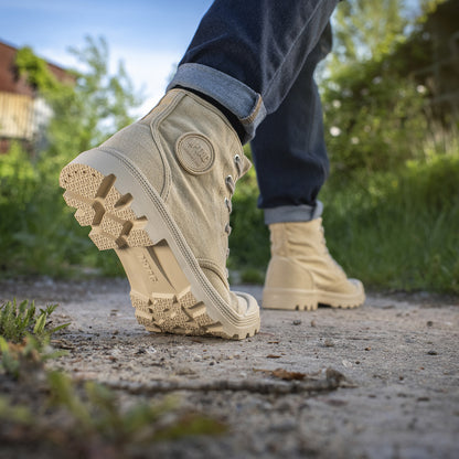 M-Tac sneakers